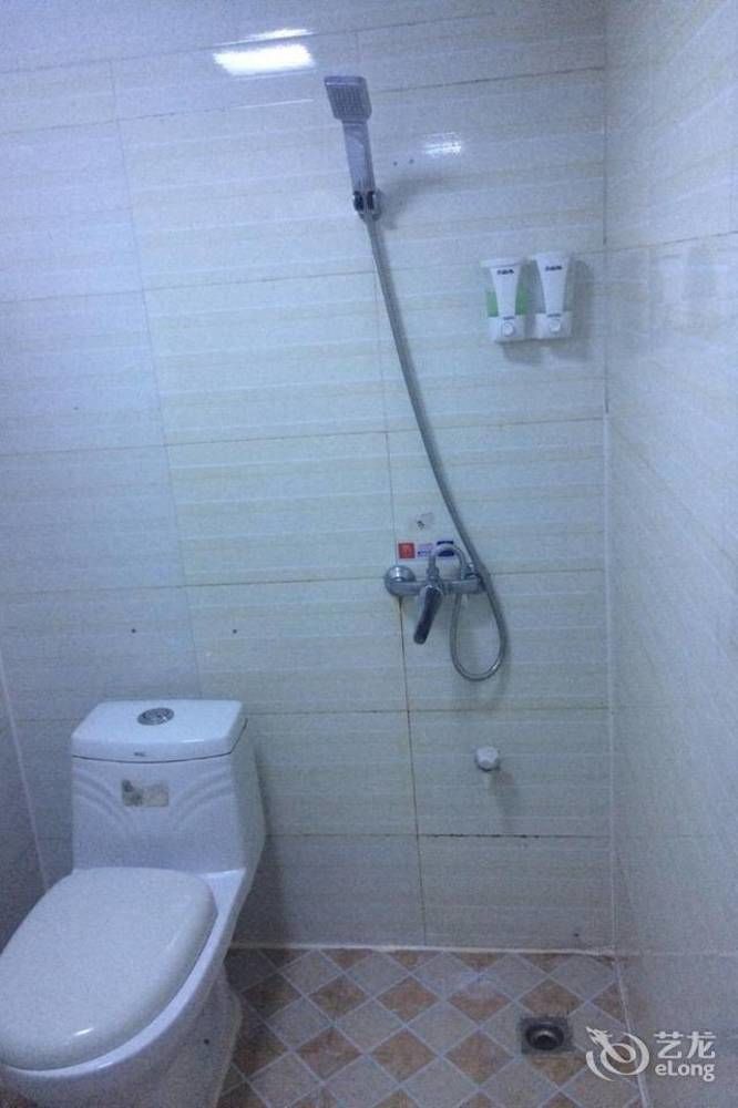 Guilin Tianyi Business Hotel Kültér fotó